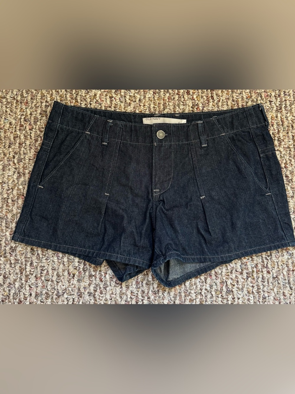 Old Navy Y2K low rise shorts size 6